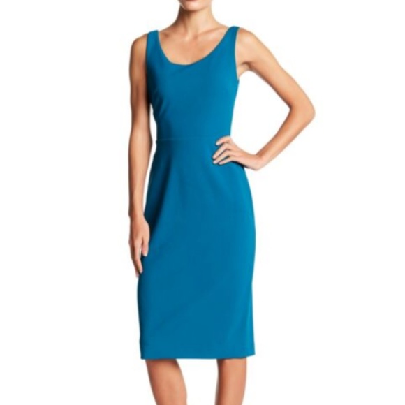 Betsey Johnson Dresses & Skirts - Scoop neck sleeveless dress